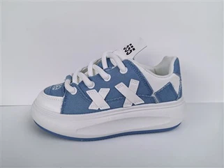 Poj niam Lace Up Casual Sneaker